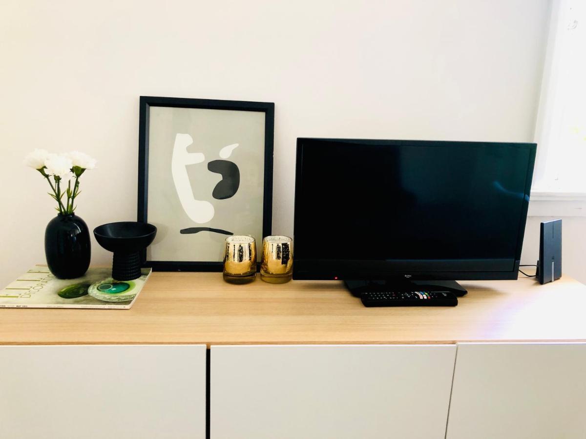 Bright Chiswick Apartment - Great Location London Bagian luar foto